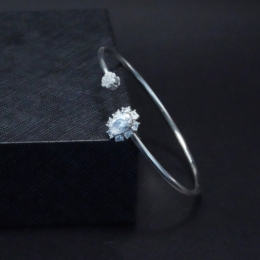 Radiant Solitaire Bracelet