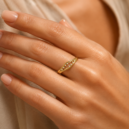 9K Gold Curved Diamond Ring (Size - 12)