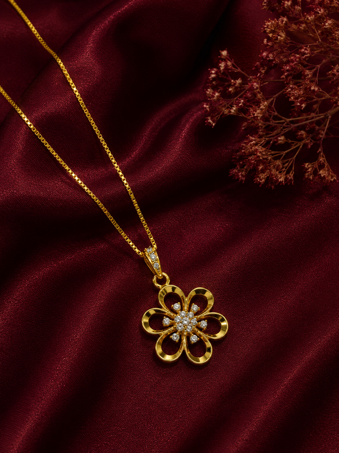 Bloom Spark 9K Gold Pendant