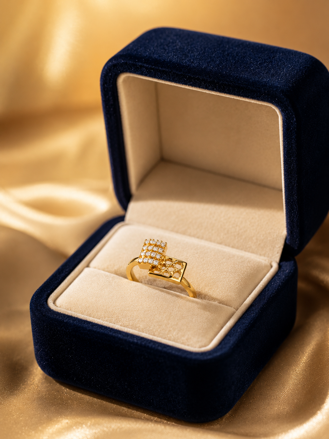 9K Gold Diamond Duo Frame Ring (Size - 11)