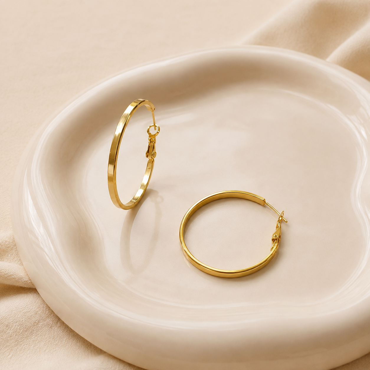 forME by MINOUS Classic Slim Gold Hoop Earrings
