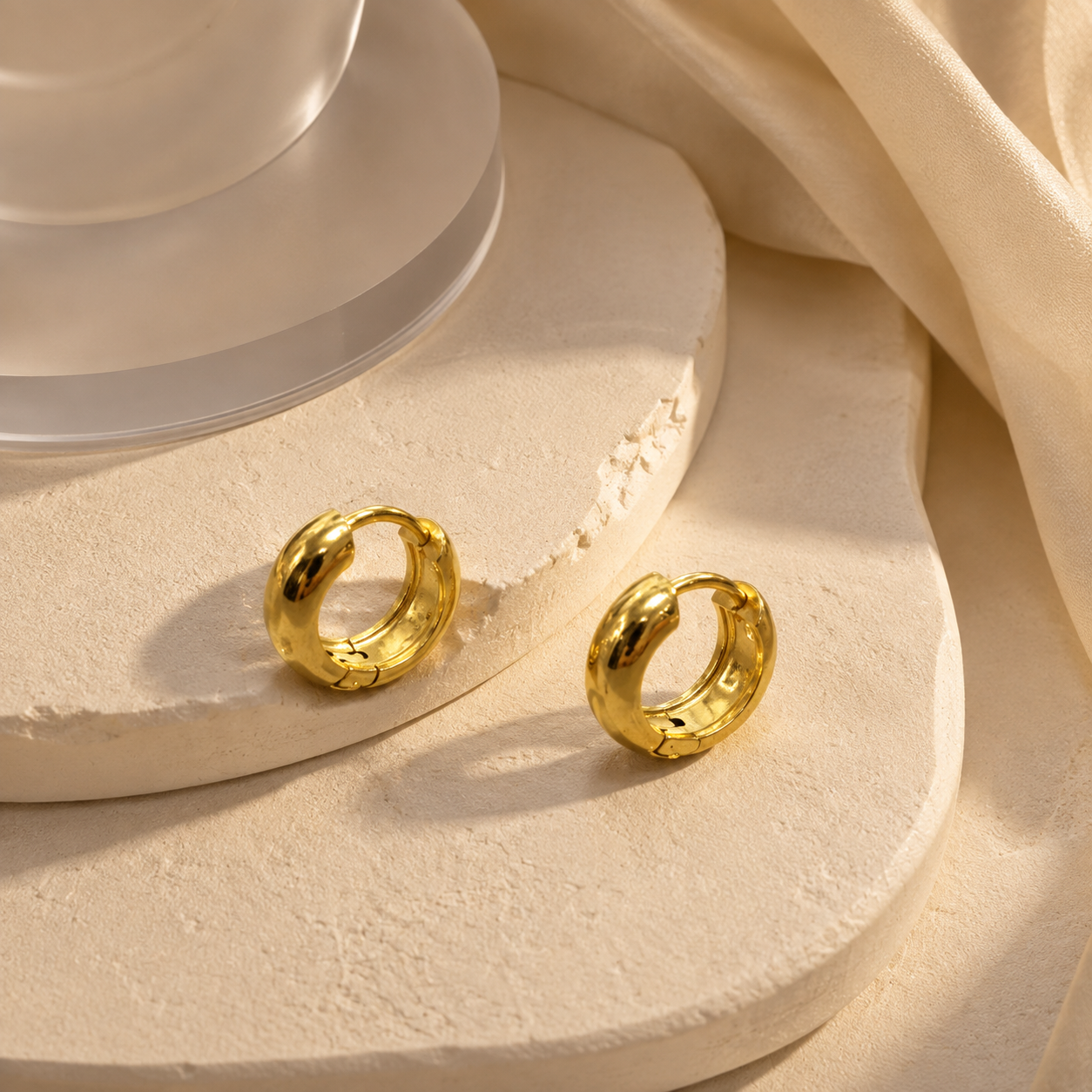 forME by MINOUS Classic Chunky Huggie Hoop Earrings