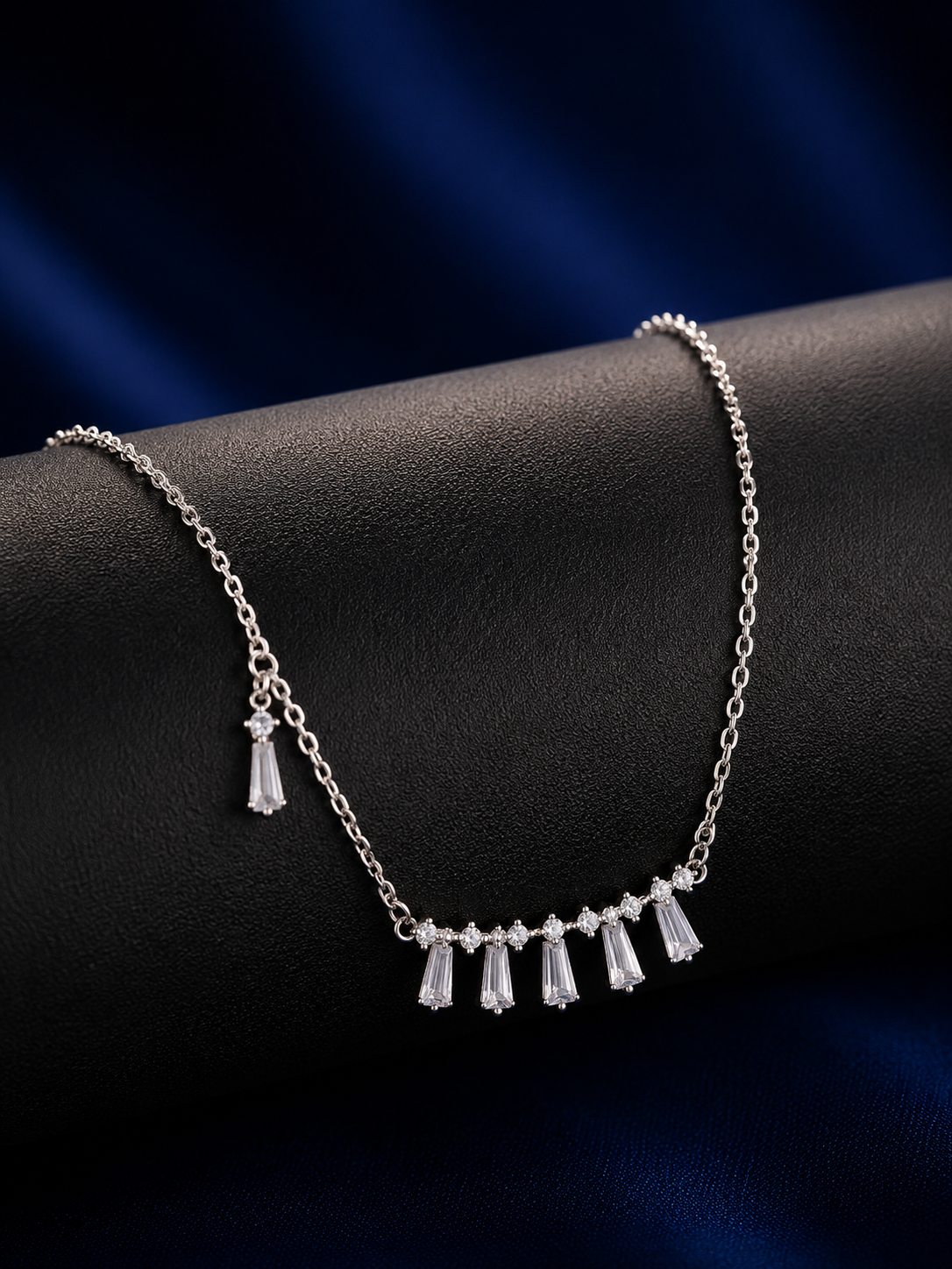 925 Silver Luxury Linear Spark Necklace
