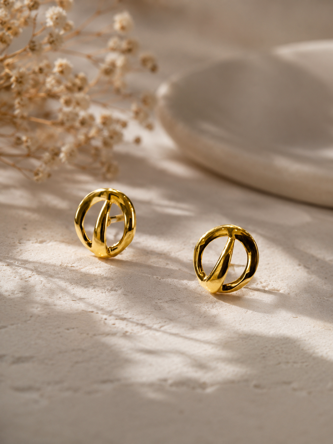 9K Gold Modern Circle Stud Earrings