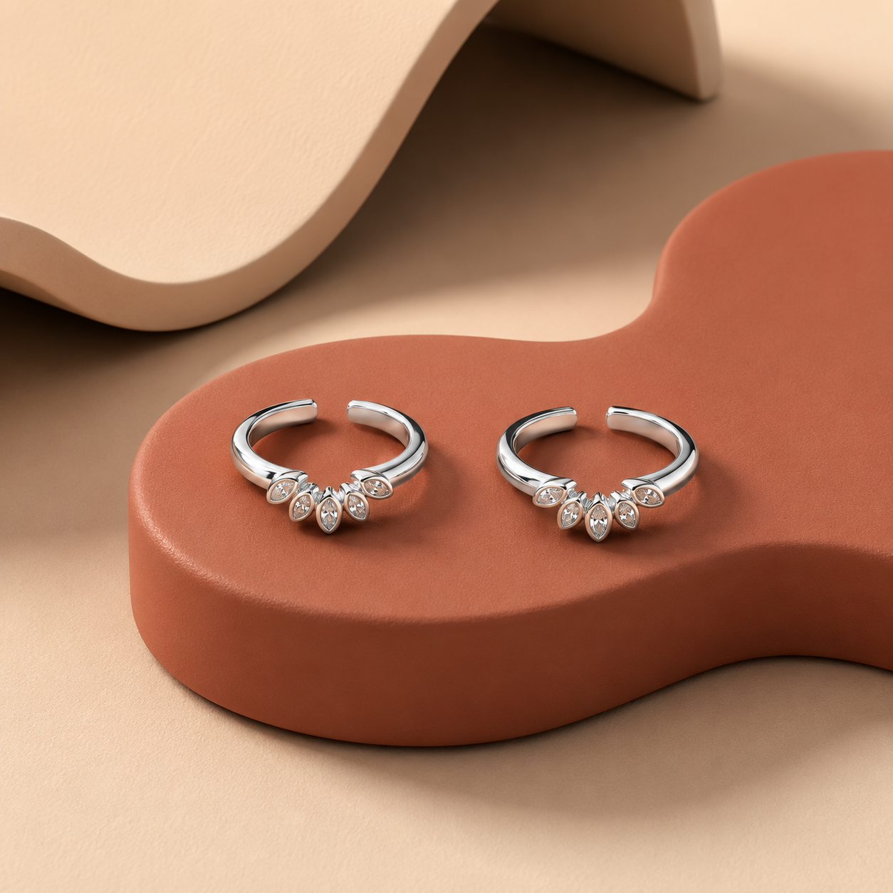Silver Petal Spark Toe Ring