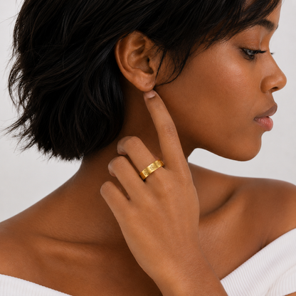 Elara Engraved Floral Band Ring