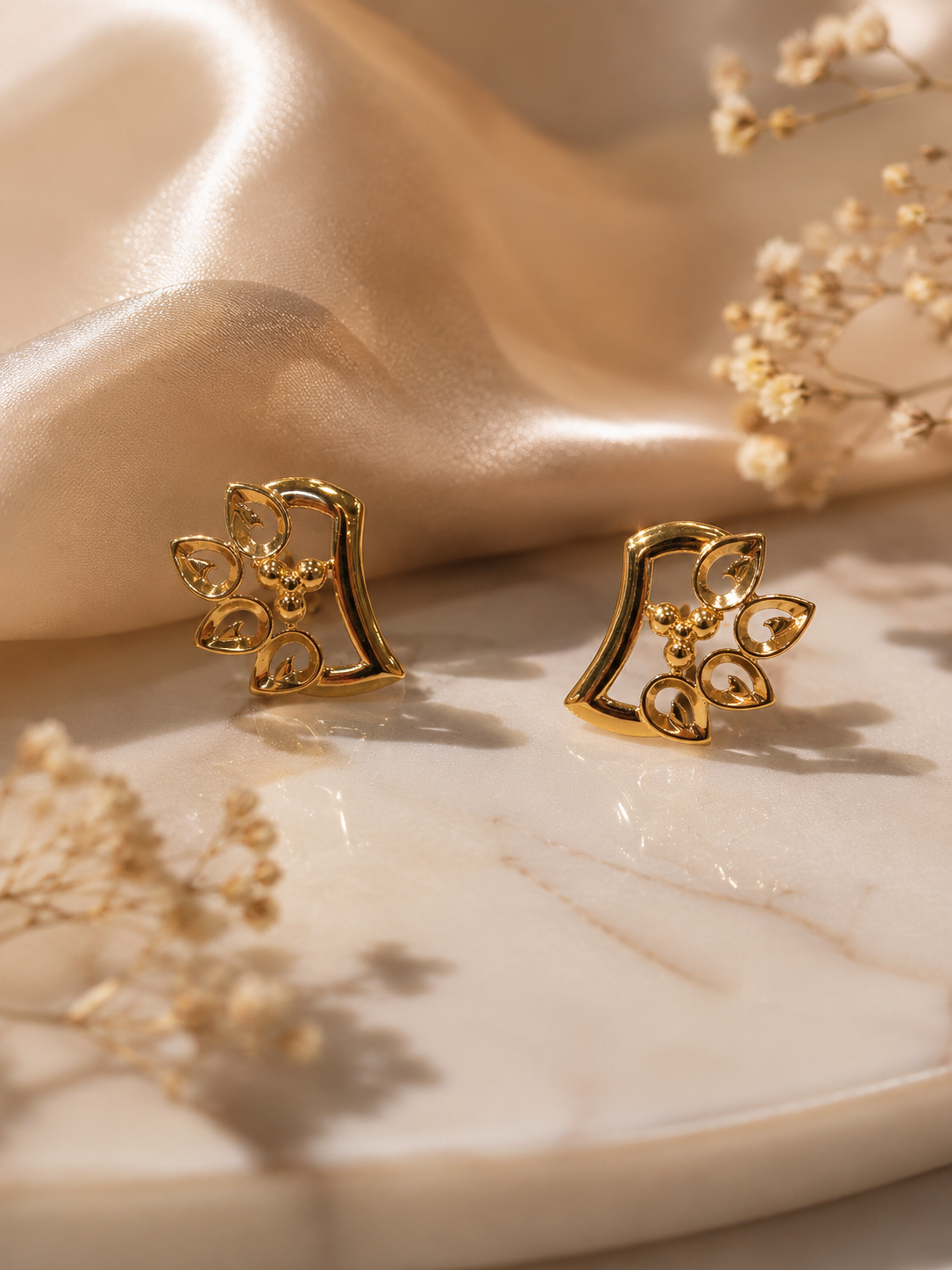 9K Gold Nature-Inspired Leaf Stud Earrings