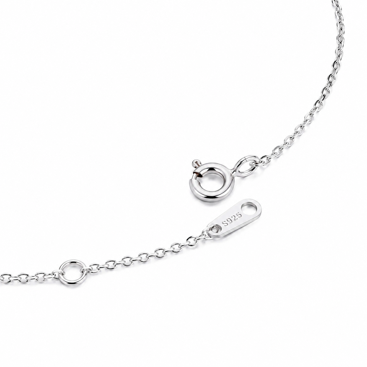 Silver Luxury Necklace with Sparkling Crystal