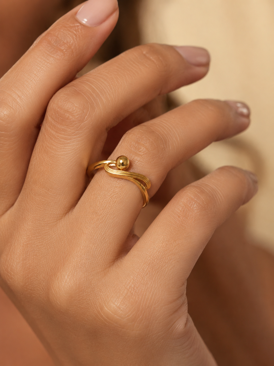 9K Gold Wave Ring