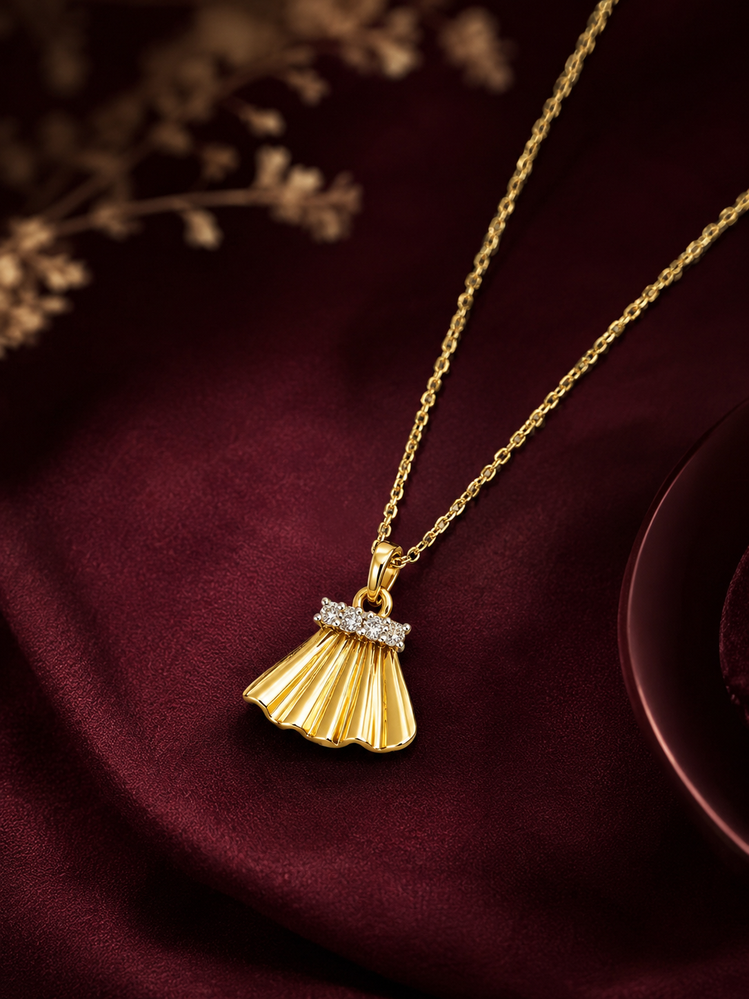 9K Gold Diamond Fan Pendant