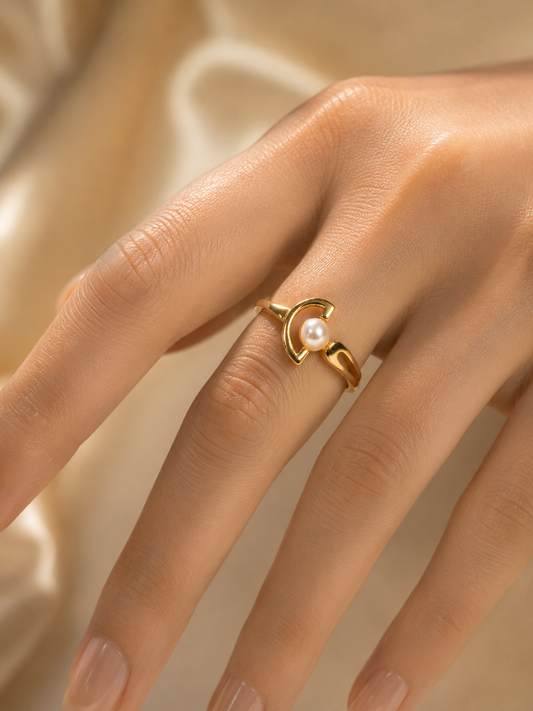 9K Gold Pearl Heart Twist Ring (Size -11)