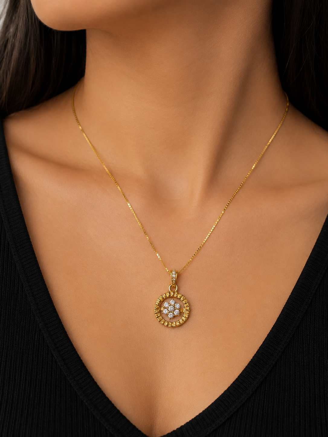 Bloom 9 Karat Gold Pendant