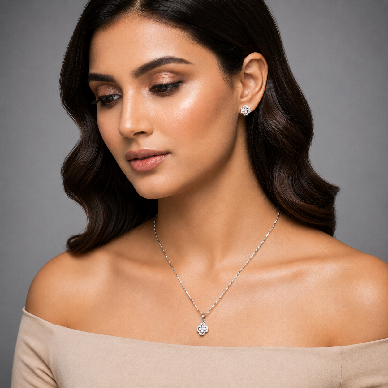 Silver Sparkling Floral Pendant  Set
