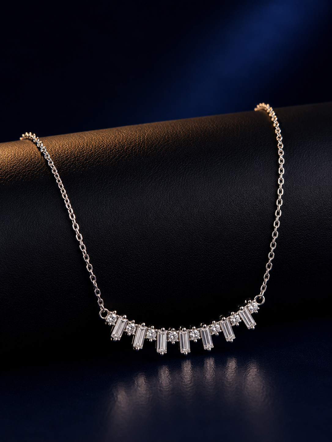 Baguette Curve Necklace