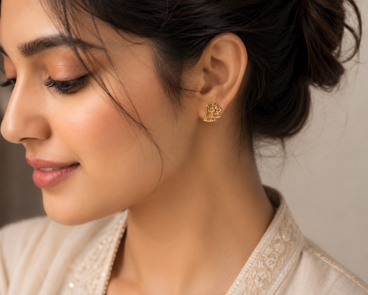 9K Gold Nature-Inspired Leaf Stud Earrings