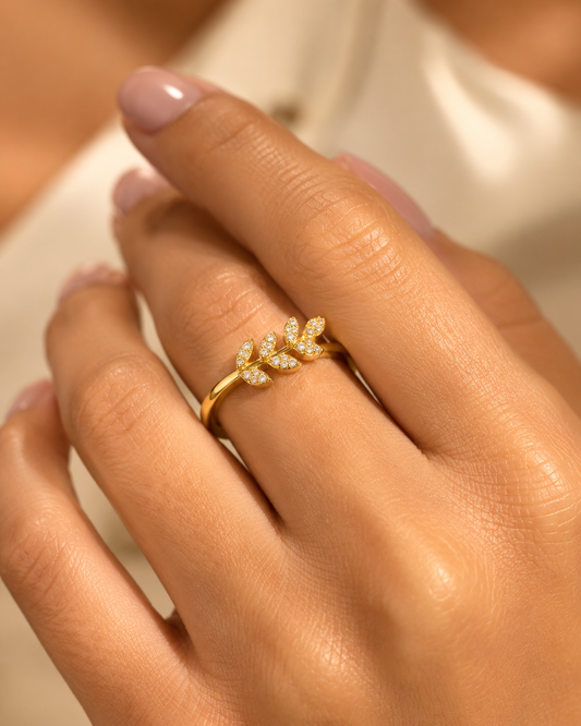 9K Gold Diamond Leaf Vine Ring (Size - 11)