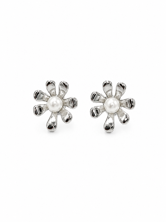 925 Silver Elegant Floral Pearl Studs