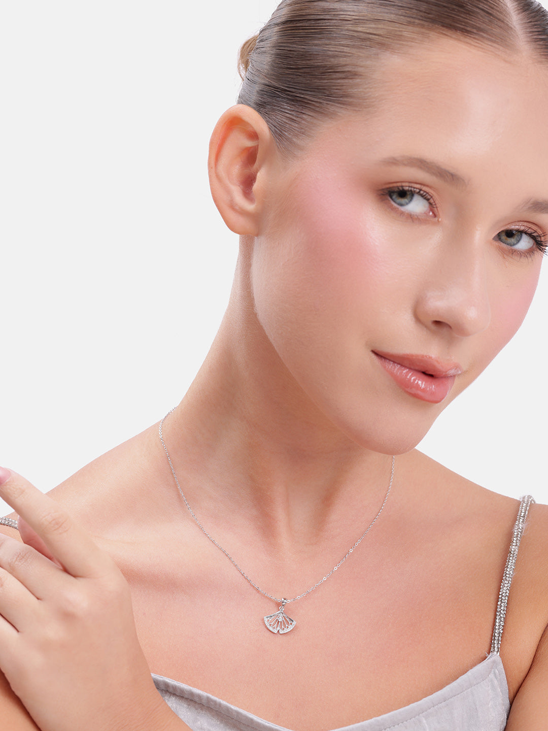 925 Silver Grace Fan Shaped Halo Necklace