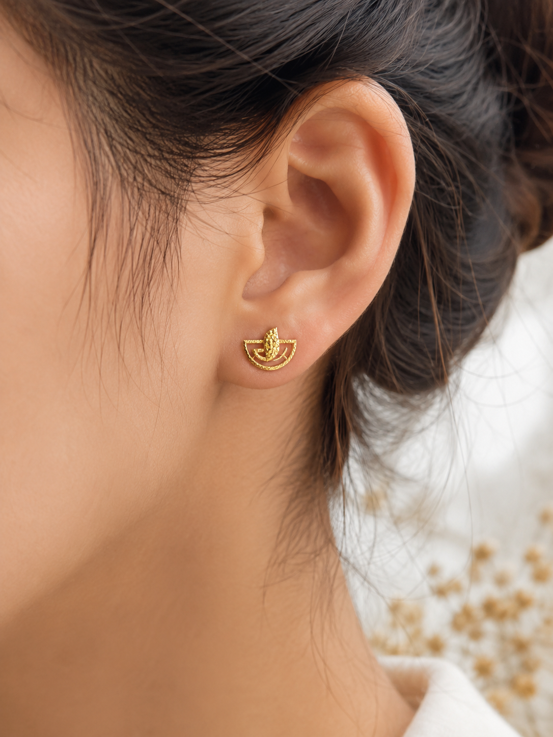 9K Gold Abstract Fan Stud Earrings