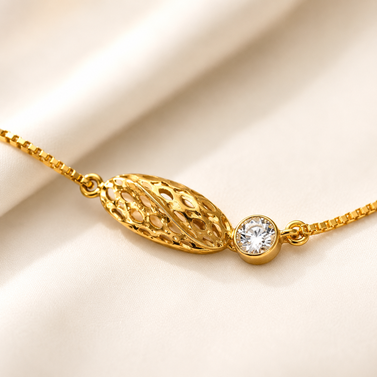 9K Gold Diamond-Cut Bracelet
