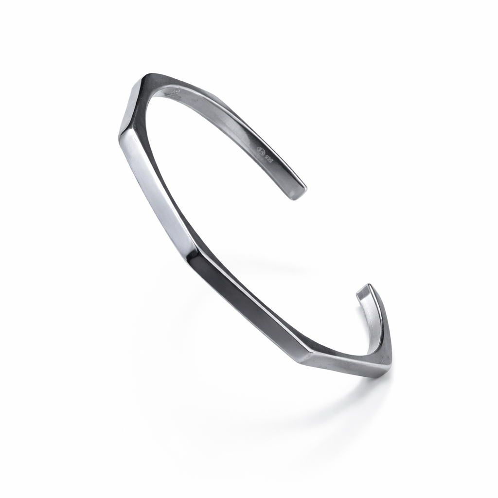 Bare Vibe Sharp Line Bracelet