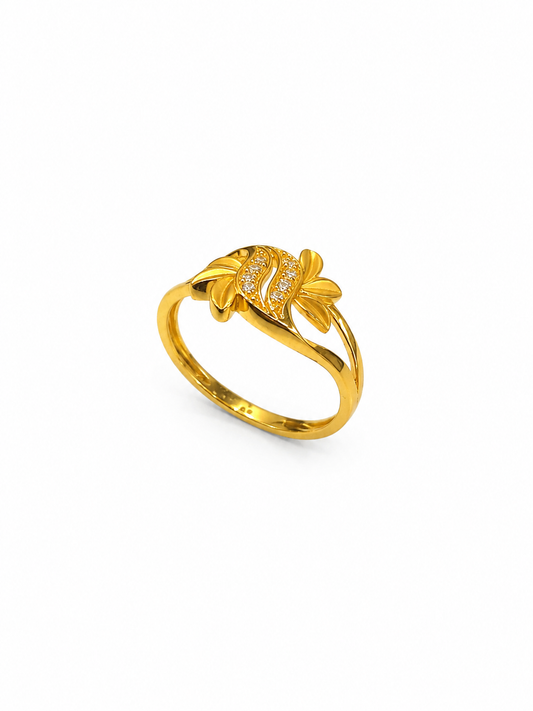 9K Gold Leaf Twist CZ Ring (Size -13)