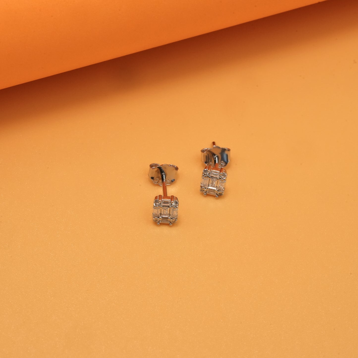 Minimal Glow Mangalsutra Set