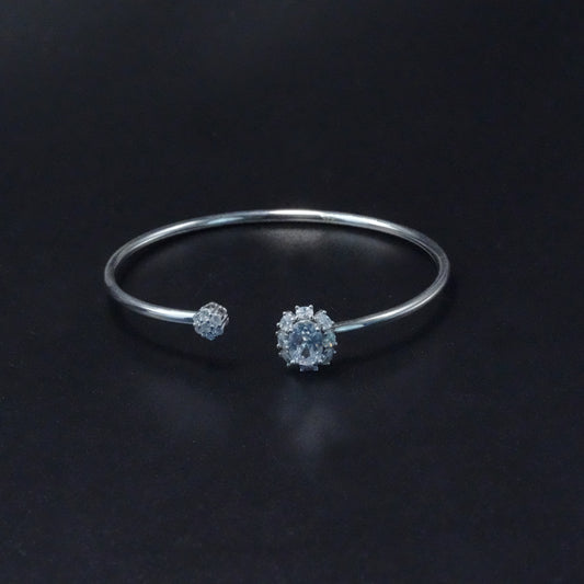 Radiant Solitaire Bracelet