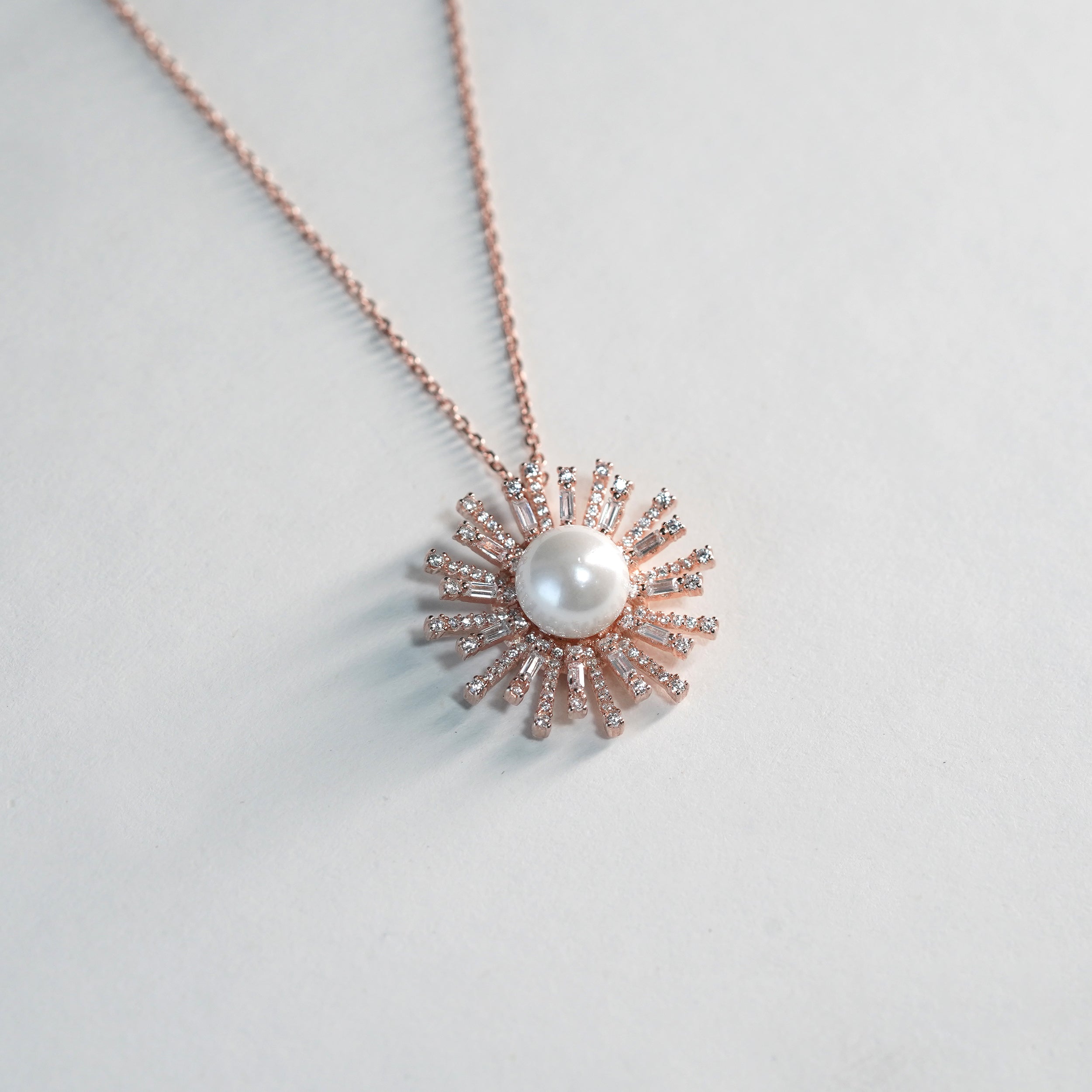 Sun Aura Pearl Rose Gold Necklace