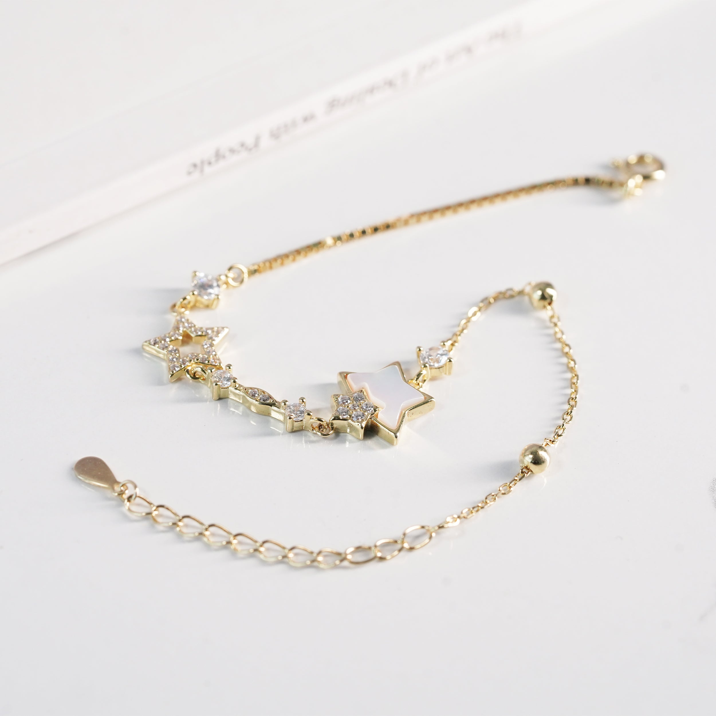 Elegant Star Sparkle Bracelet