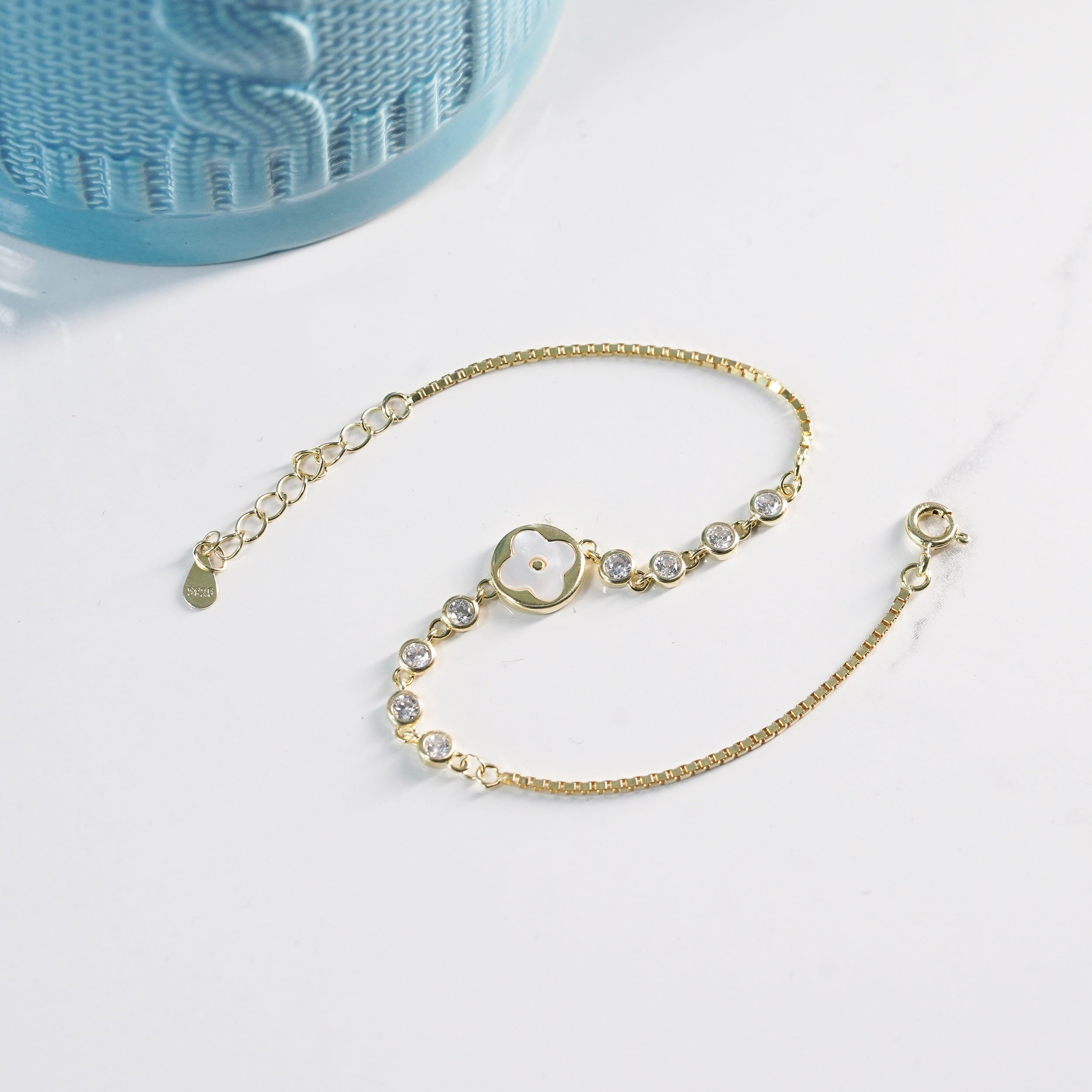 Mother of Pearl Flower Bracelet