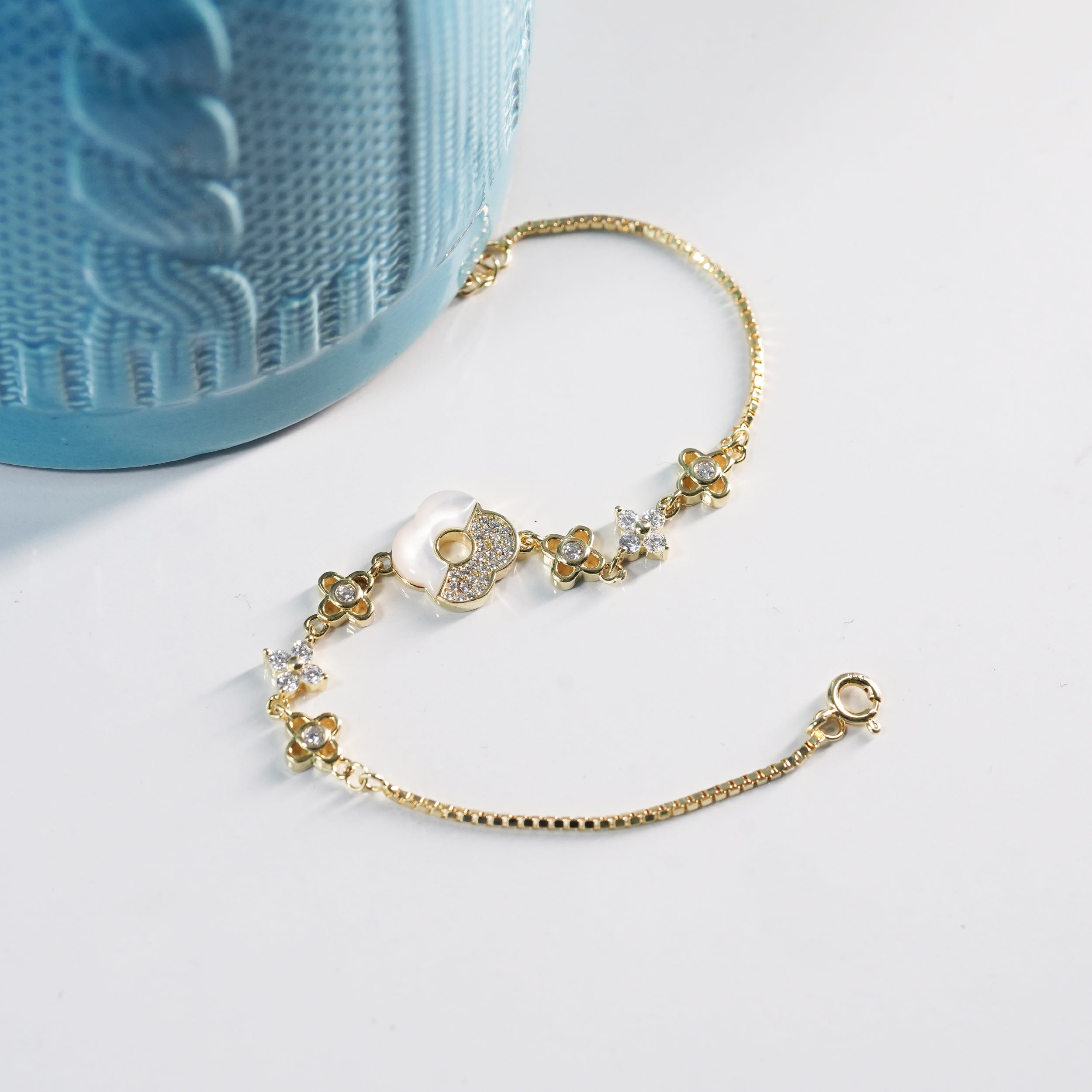 Minimal Sparkle Bracelet