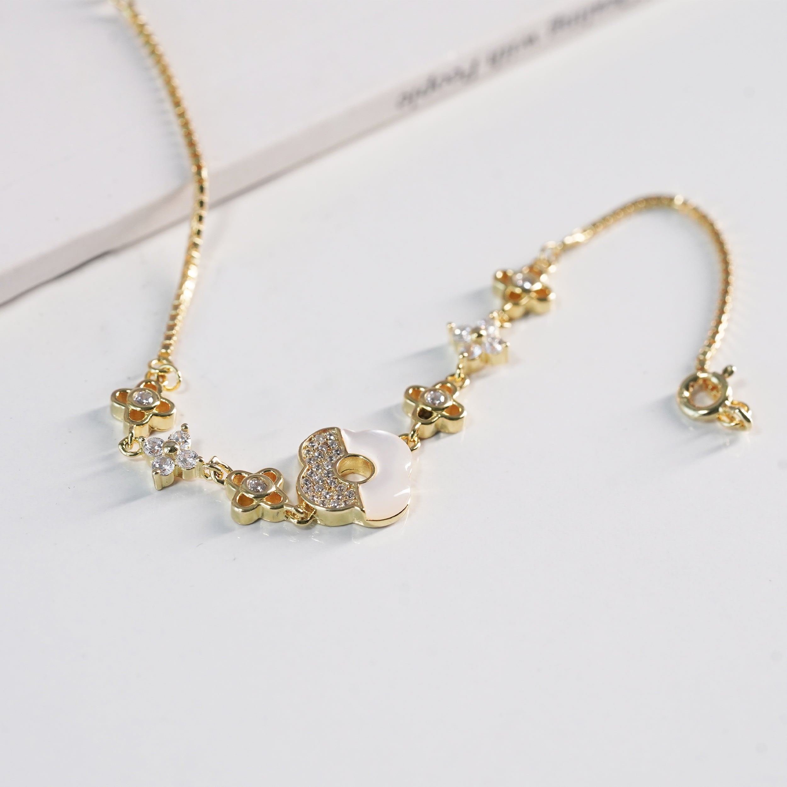 Minimal Sparkle Bracelet