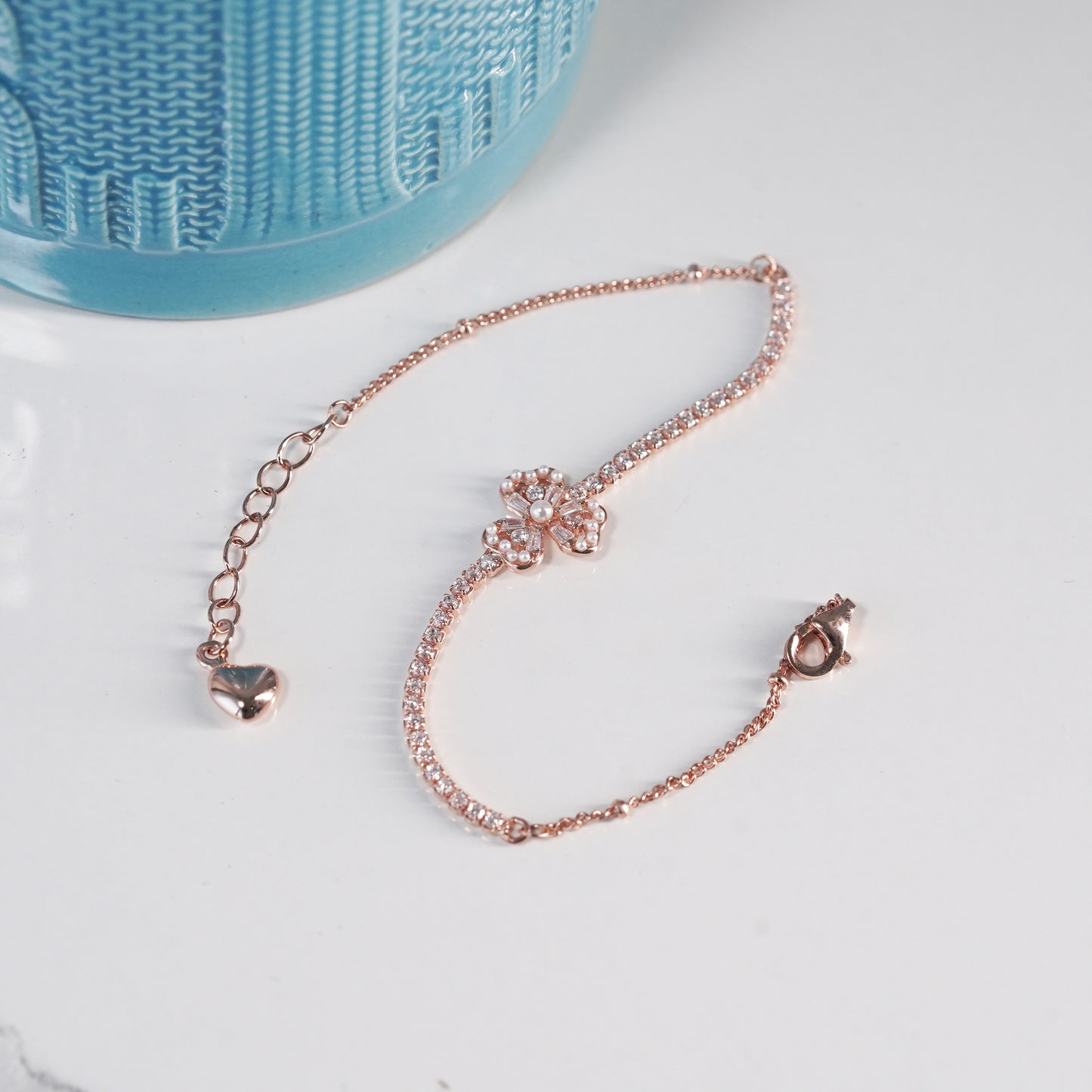 Petite Flower Shine Bracelet