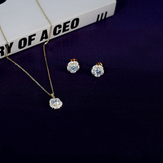 White Petal Sparkle Jewelry Set