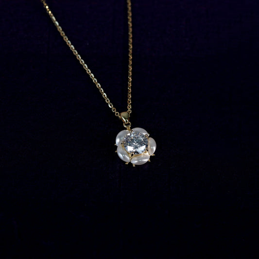 White Petal Sparkle Jewelry Set
