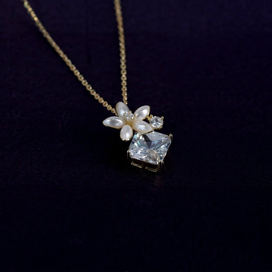 Gold Finish Flower Pendant & Studs Set