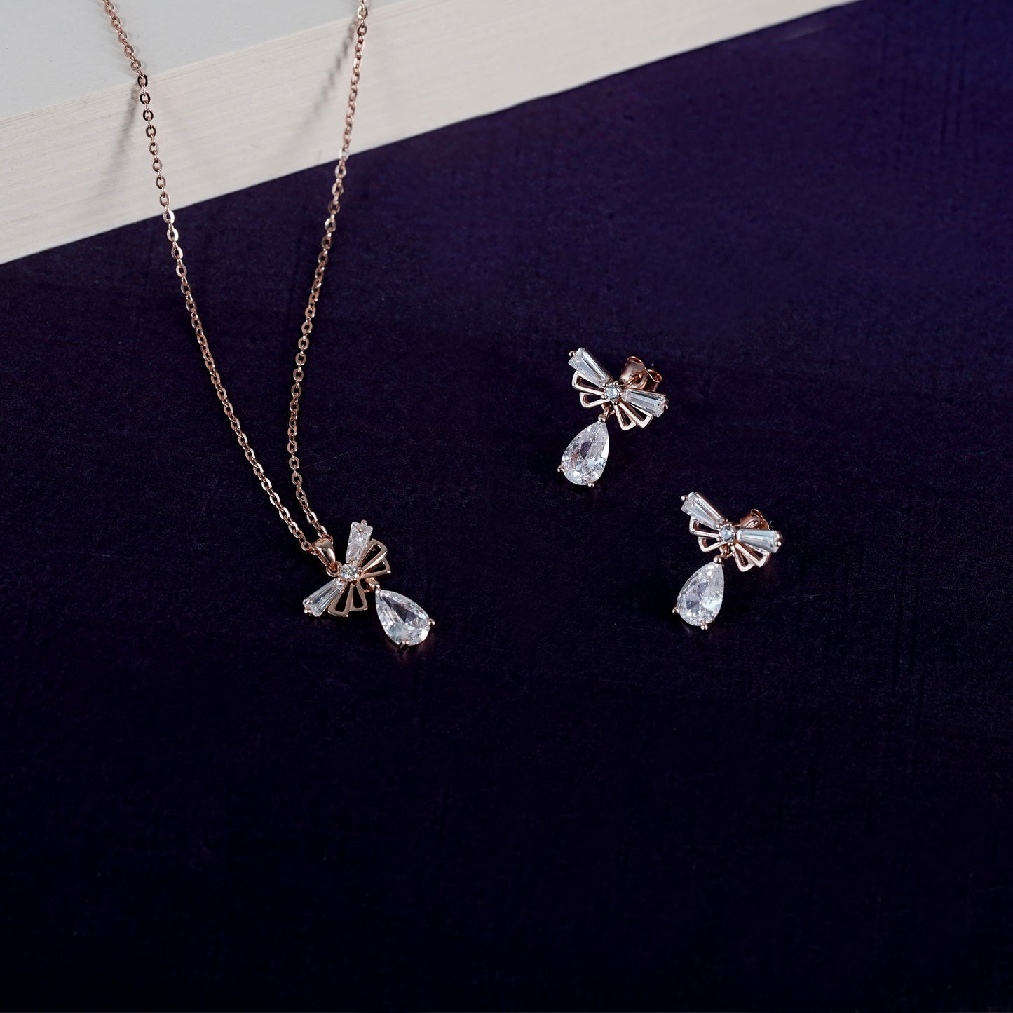 Floral Glow Necklace & Earrings Set