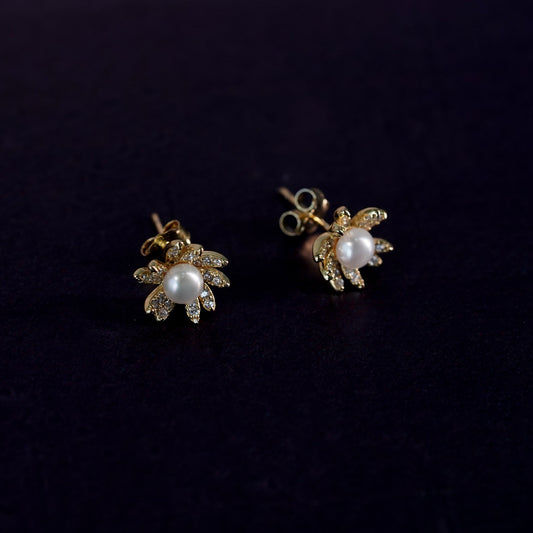 Golden Pearl Daisy Jewelry Set