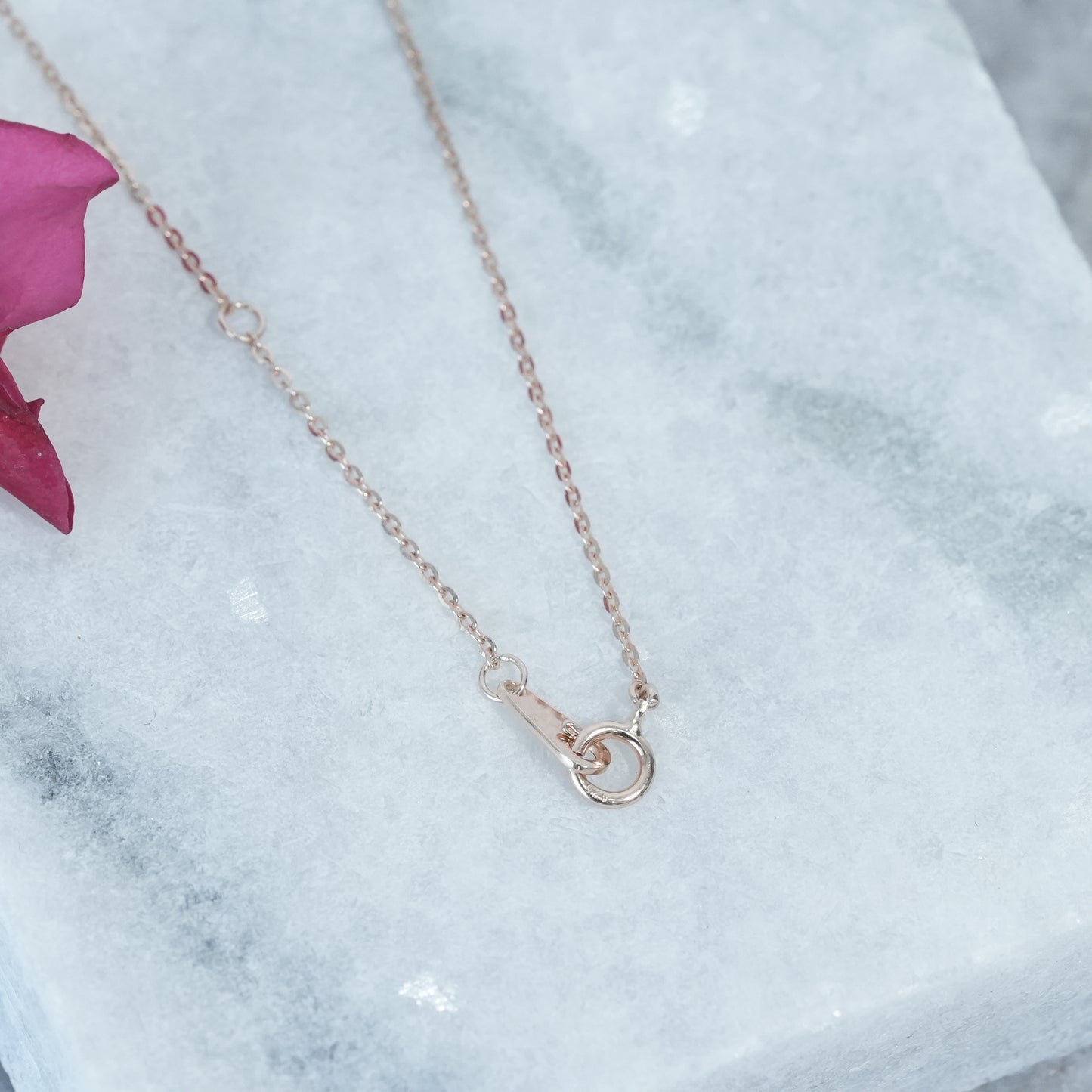 Classic Pearl Disc Necklace