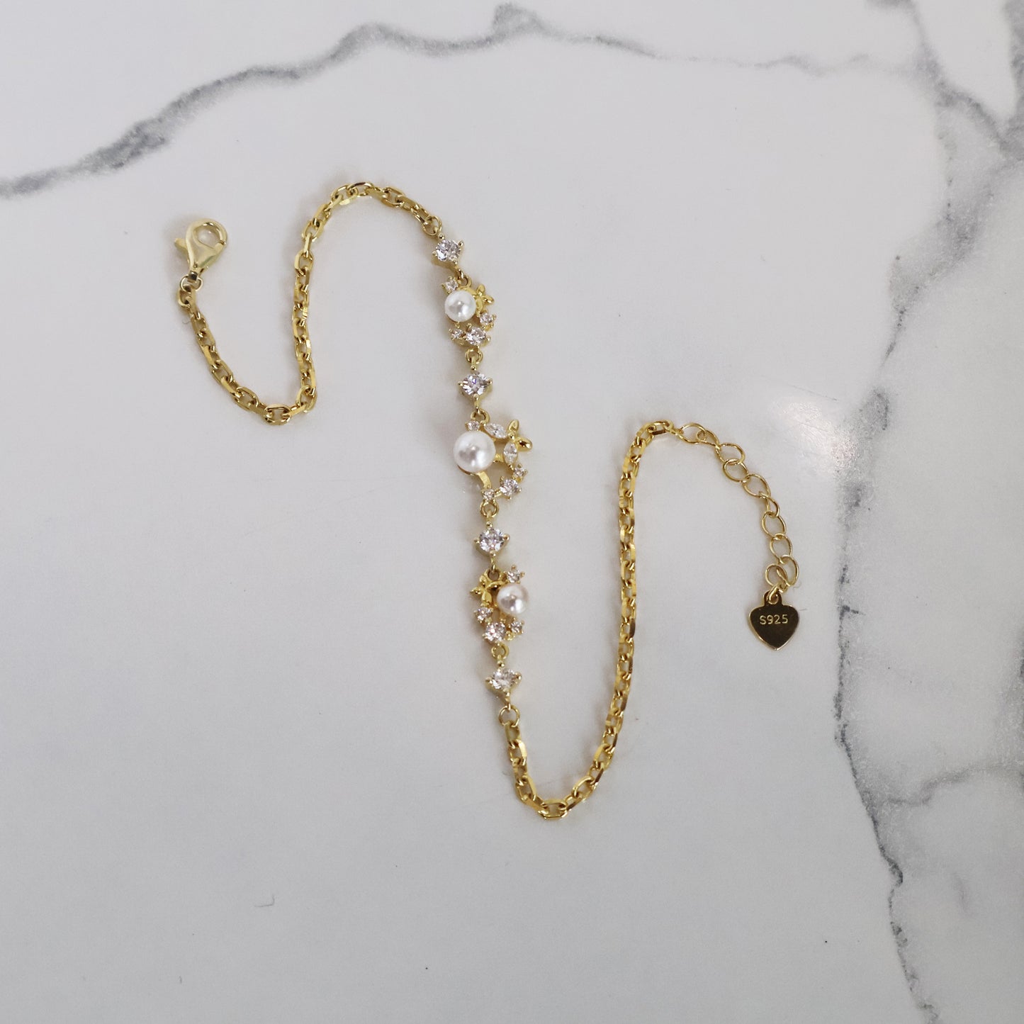 Pearl Petal Shine Bracelet