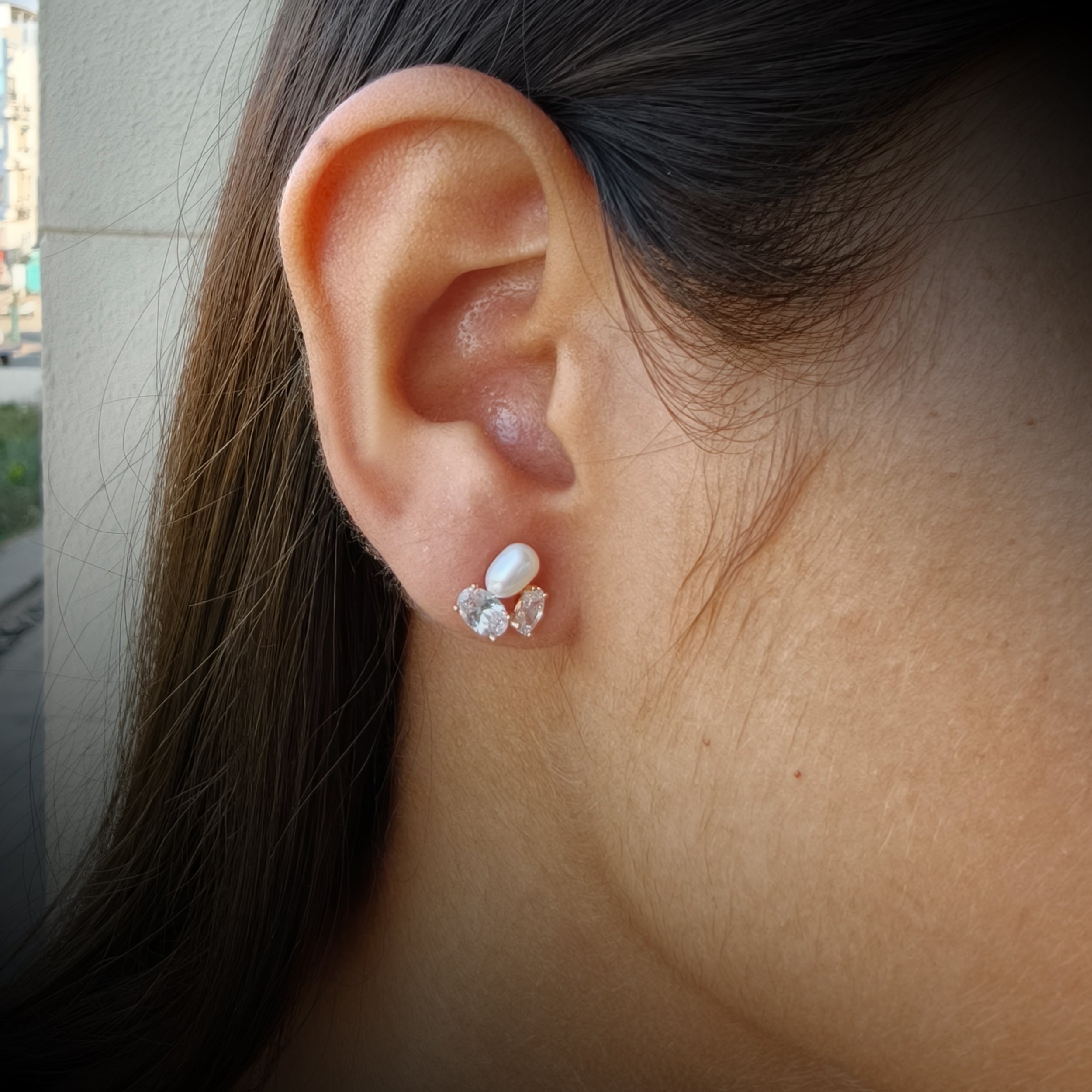 MOP Pearl Sparkle Studs