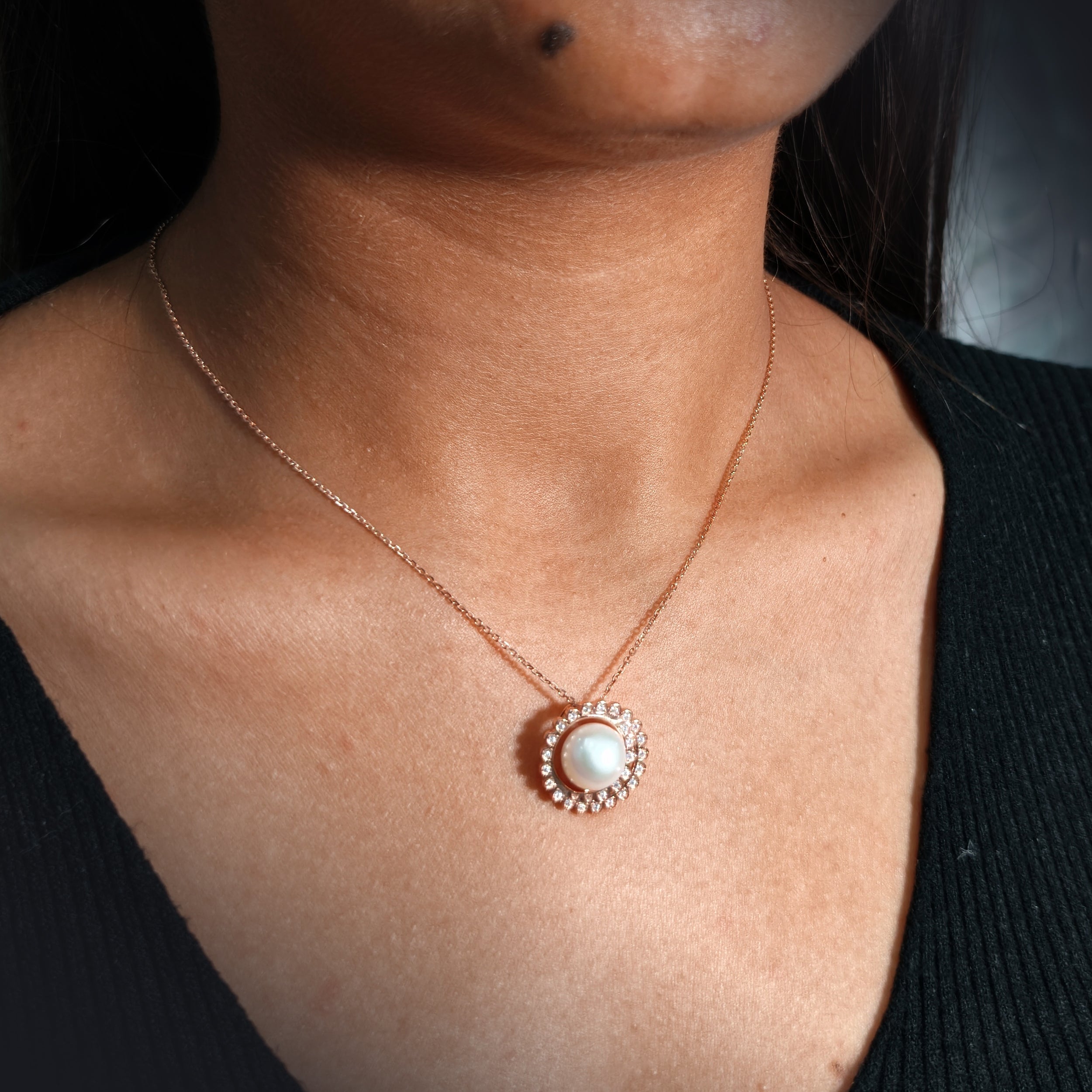Royal Pearl Halo Necklace