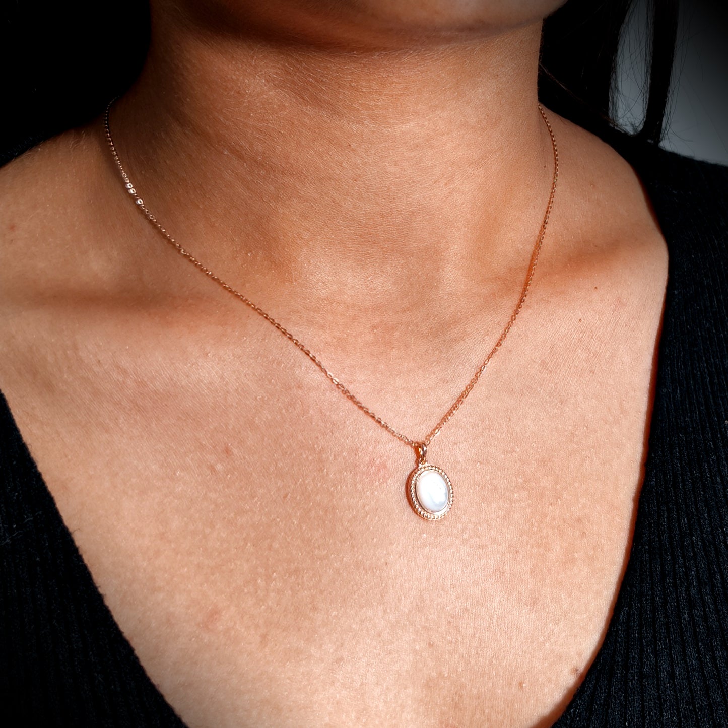 Royal Pearl Rose Gold Necklace