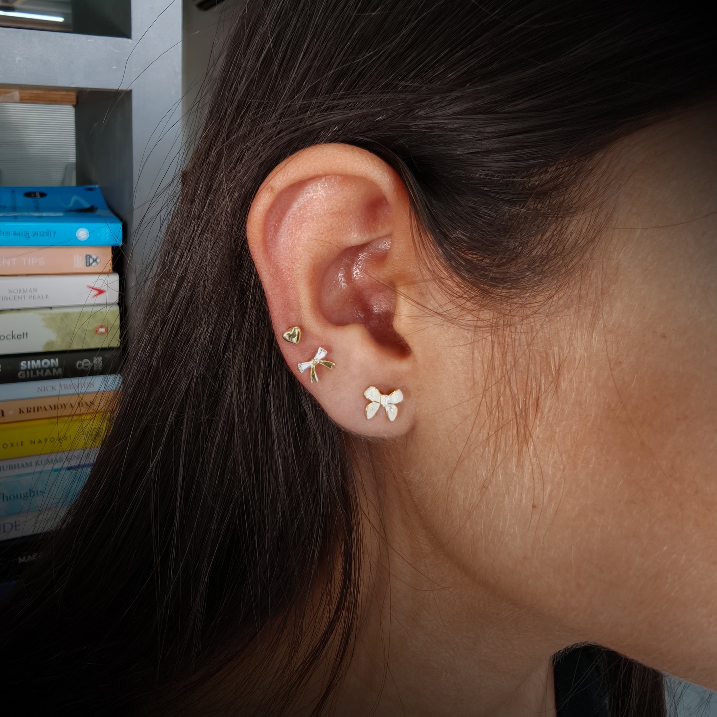 Elegant Bow & Heart Tiny