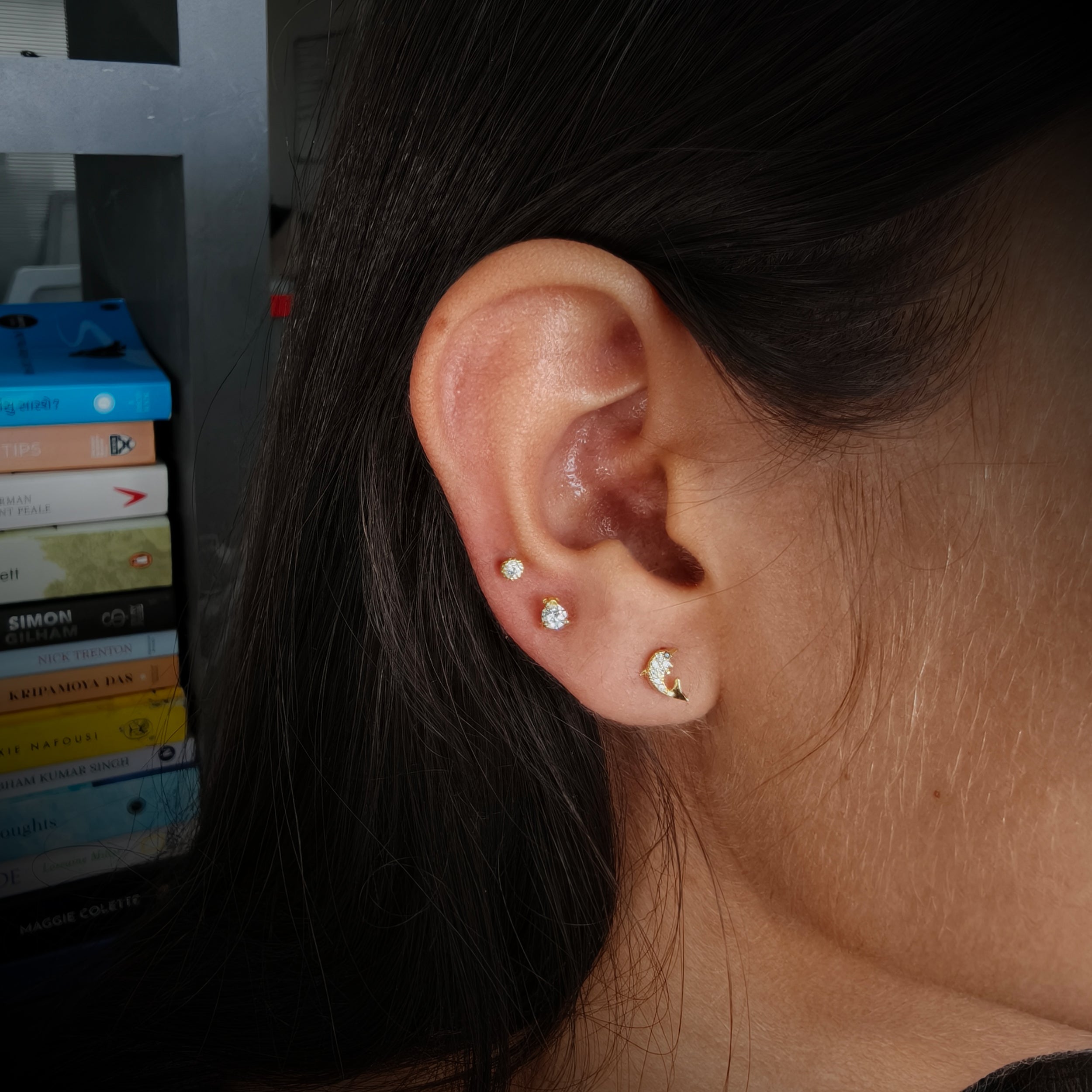 Sparkling Dolphin & Pear Stud Set