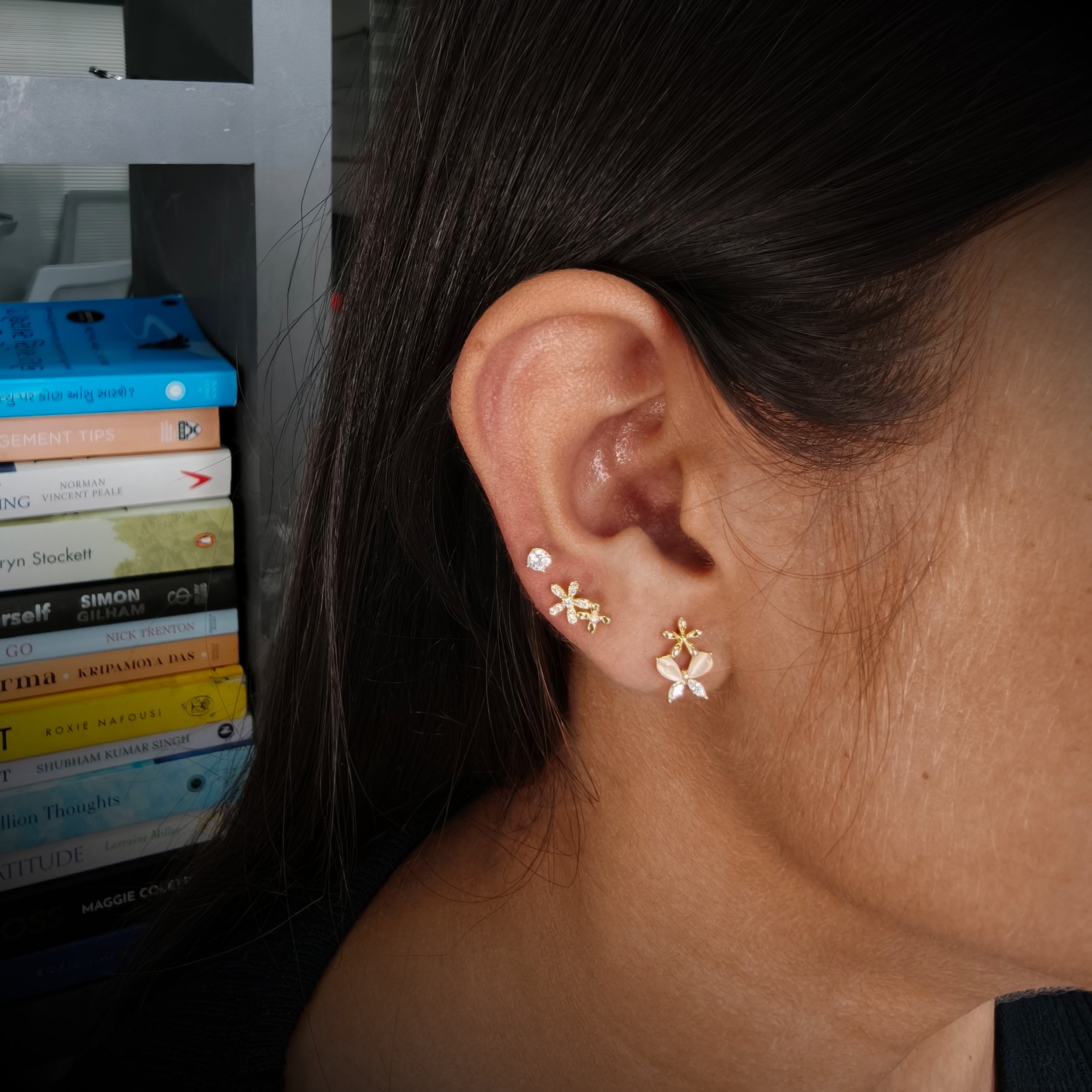 Gold Finish Tiny Stud Set Flower & Bow