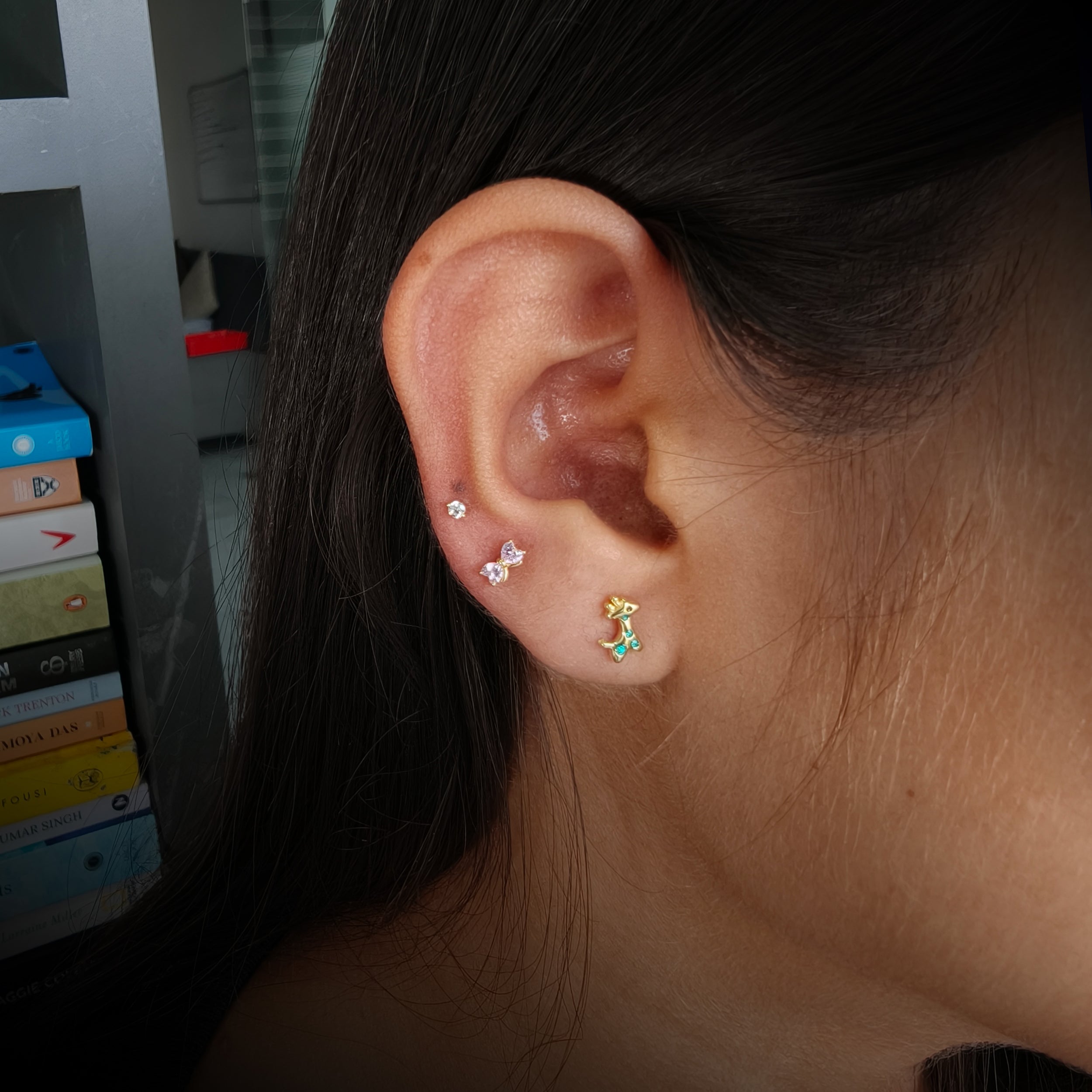 Tiny AD & Enamel Studs Set