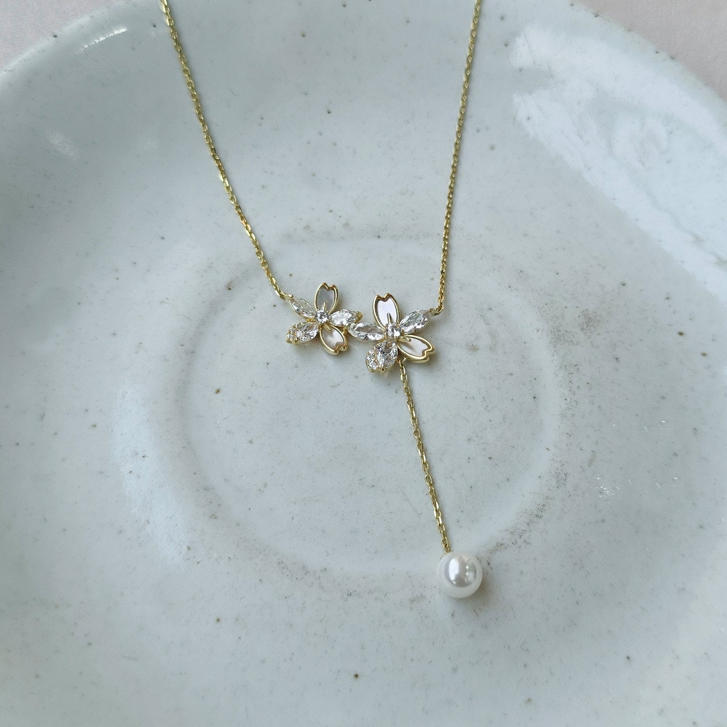 Cute Dual Flowers Gold Necklace