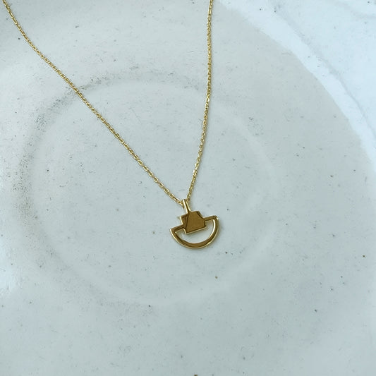 Modern Crown Arc Gold Pendant Necklace